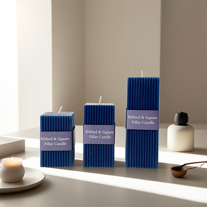 Quadratische vertikale Streifen Säule Duftkerze Sojawachs Custom Logo