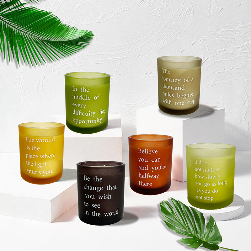 Farbige, mattierte Duftkerze mit englischem Druck, anpassbares natürliches Sojawachs